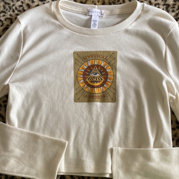 Full Tilt Tops - Brand new long sleeve crop top